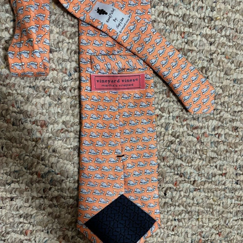 Vineyard Vines Whale Coral 100% Silk Neck Tie